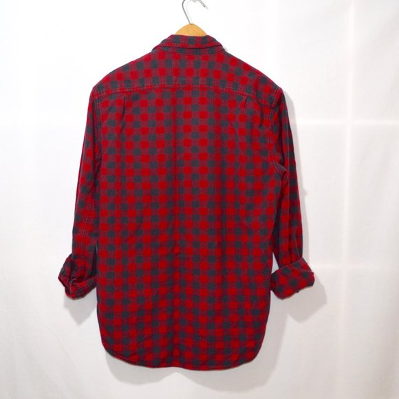 Women's loose fit Plaid Button up shirt - Picture 5 of 5